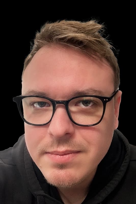 Photo of Adam Lang